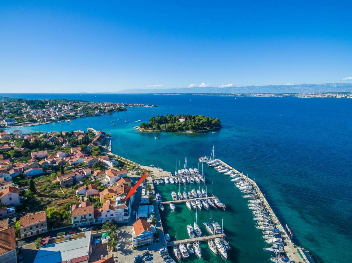 Good Life Apartman Preko Kültér fotó